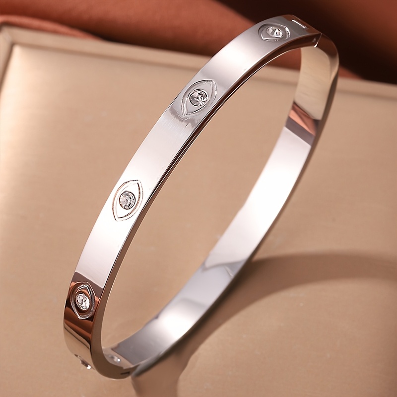 Women's Minimalist Stainless Steel Devil's Eye Bracelet